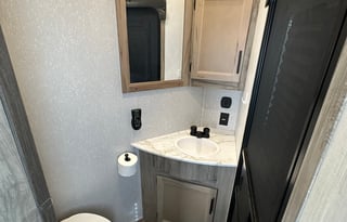 2021 Artic Wolf 3770 Suite-Condo on Wheels