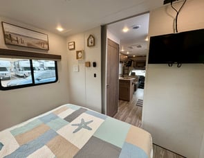Gulf Stream RV Conquest 6280