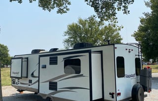 Spacious 2017 Forest River Flagstaff Superlite