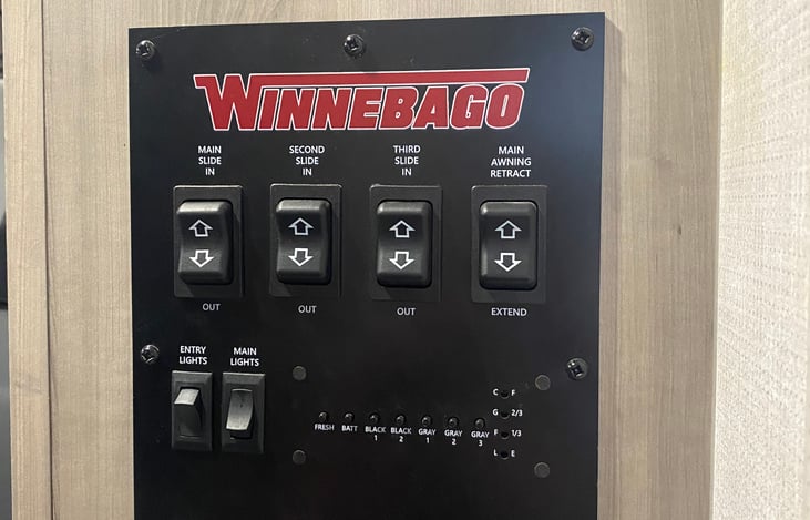 Electronic control panel for an easy-to-use system!