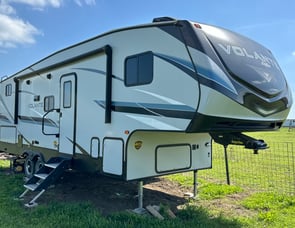 CrossRoads RV Volante 270BH