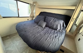 Forrest River Salem Sleeps 10 FULLY STOCKED!!