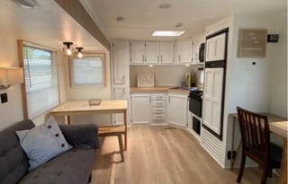 Shannon’s Apartment Style RV Rental