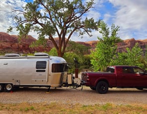 Airstream RV Globetrotter 27FB Twin