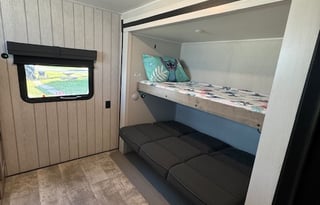 The coolest RV w/3 AC, Sleeps 10 no hauling needed