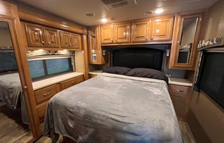 2016 Thor Motor Coach Palazzo 33.2