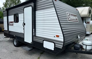 Meet Becky! 2021 Dutchmen Coleman Lantern LT 17B