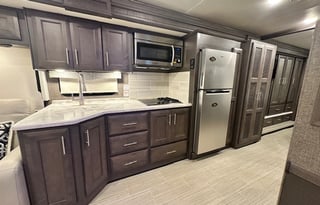 2021 Thor Motor Coach Challenger 35MQ