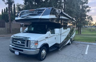 Coachmen Leprechaun...Ready, Set, Vacation!