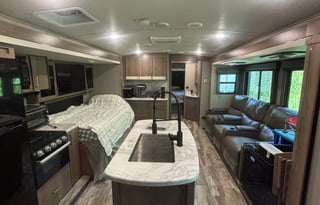2023 Grand Design 3210BH Sleeps 7!