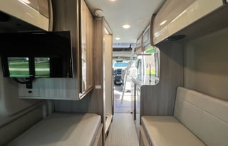 Luxury Camper Van for 6!