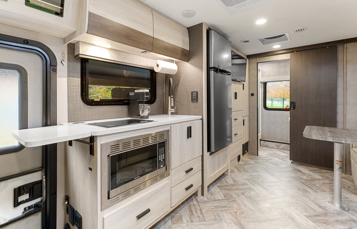 Gas range w/convection microwave oven