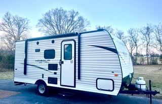 2019 Keystone Hideout 21.5'