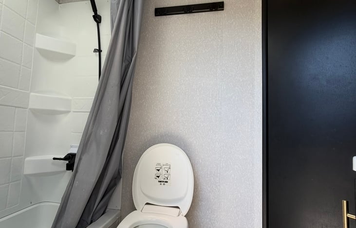 Full shower and bathroom