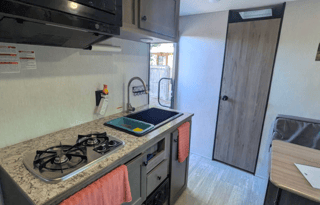 Lucinda: 2025 Sun-Lite 19RB - under 3k lbs