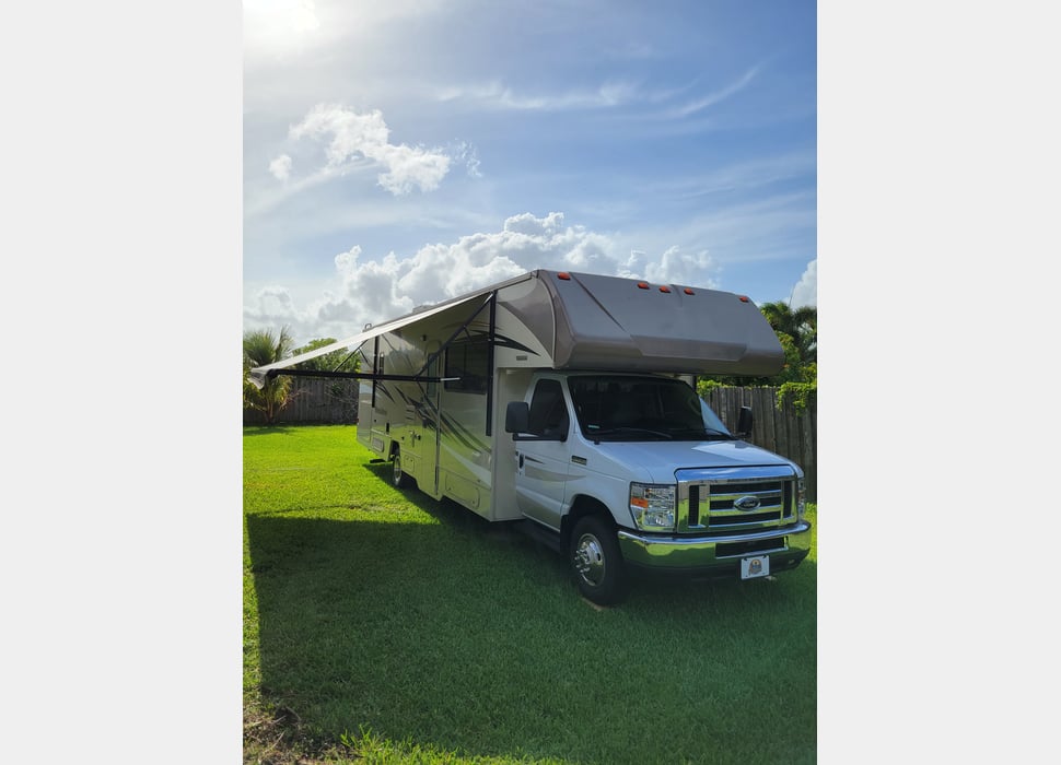 Class C Motor Home rentals in Homestead