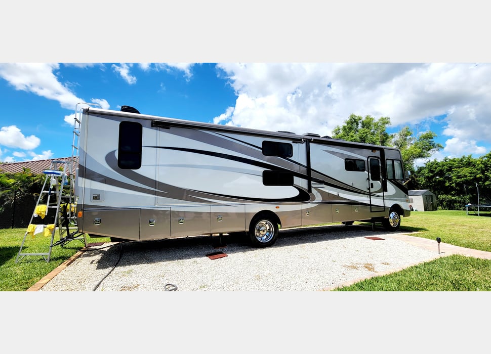 Class A Motor Home rentals in LaBelle