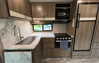 2022 Grand Design Imagine 2800BH