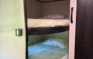 2024 Jay Flight | Sleeps 10 | Delivery Available