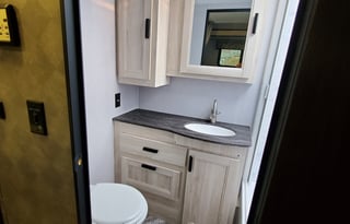 Fully Stocked with all the amenities!