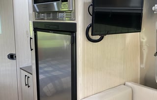 2016 Airstream RV International Serenity 23D