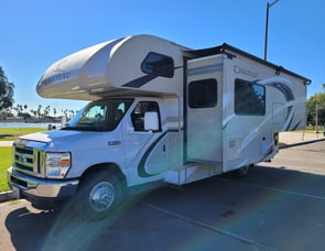 Thor Motor Coach Chateau 24F