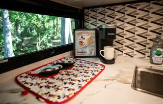Brand NEW 2026 Luxury Camper Near Disney World!