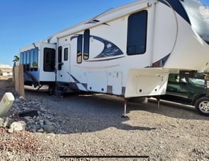 Forest River RV Sandpiper 346RET