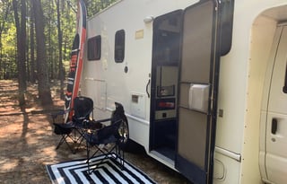 Adventure-Us, Home Away From Home,  Thor Majestic