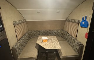 Great Couples Getaway w/ Queen Bed