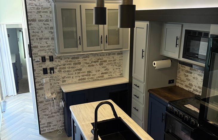 Spacious Kitchen area with island