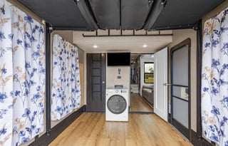 2018 Grand Design Momentum 351M ( Delivery Only)