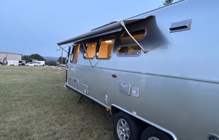 Airstream Glamping in Style/Remote OfficeStarlink