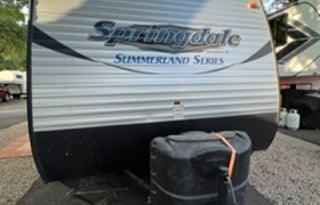 Cozy Springdale Summerland | 2 AC’s!!