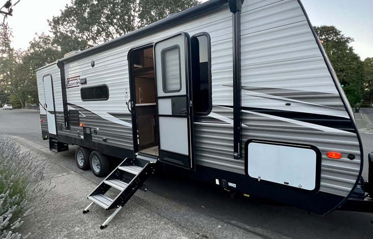 Screen door and regular door