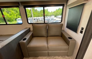 2022 Keystone RV Hideout 32LBH