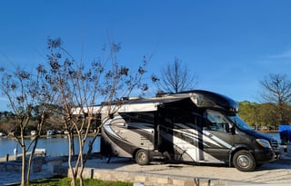 Thor Class C 25' Mercedes Diesel-Easy to drive!