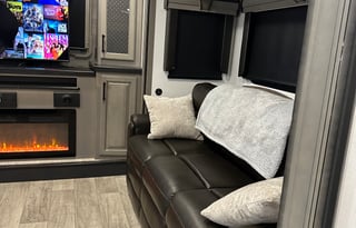 2022 Keystone RV Montana 3761FL
