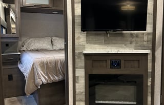 2021 Coleman Lite 2755BH