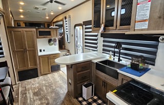 Schaefer's Condo on Wheels!