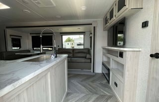 2022 Sleep 8, Dble bunks,Out Door kitchen
