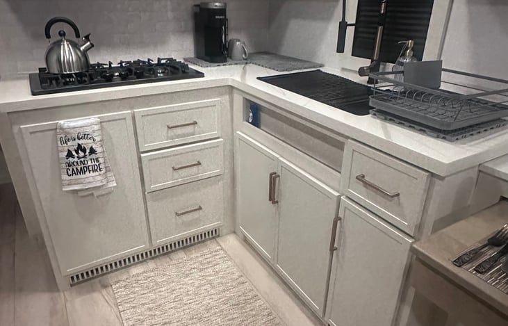 Fully equipped kitchen including a dishwasher , Microwave , Air Fryer , convection combo!!