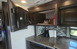 Hit The Road In This Family Friendly Berkshire XL