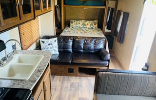 2016 Forest River RV Wildwood X-Lite 241QBXL