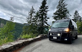 Travato 59GL lithium,unlimited AC,pet ok,sleep 4