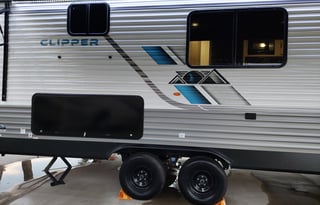 Clipper has room for the family.
