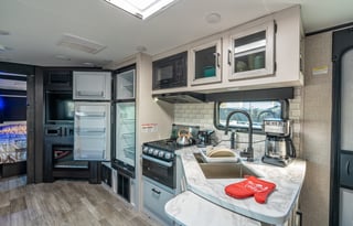 Sunhawk: Spacious Family Bunkhouse (Veteran Owned)