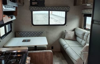 2020 Dutchmen RV Coleman Lantern LT Series 202RDWE