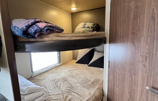 Heartland Trail Runner SLE 25 - *with Solar*