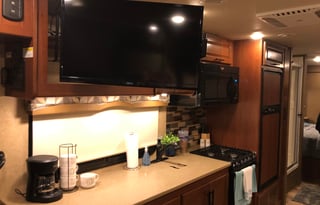 2017 Thor Motor Coach Chateau 31L